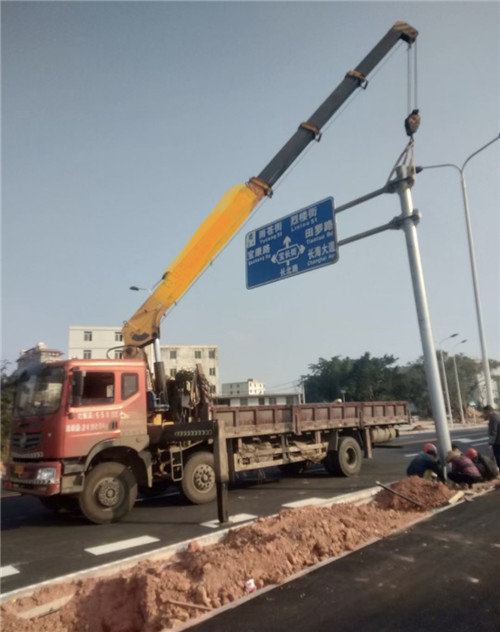 高安市设备吊装租赁吊车要用多大吊车