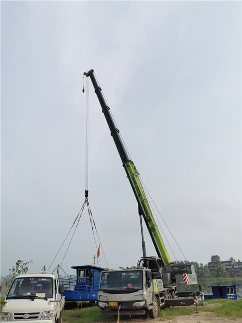 高安市桥梁建设吊装案例