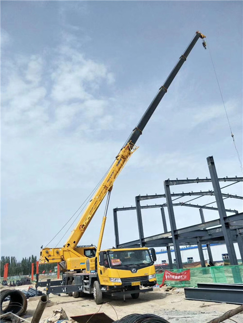 高安市超高层建筑钢结构吊装案例